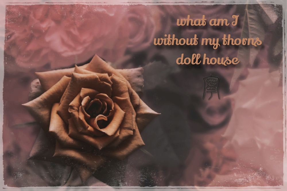 Elisa Theriana dollhouse haiga
